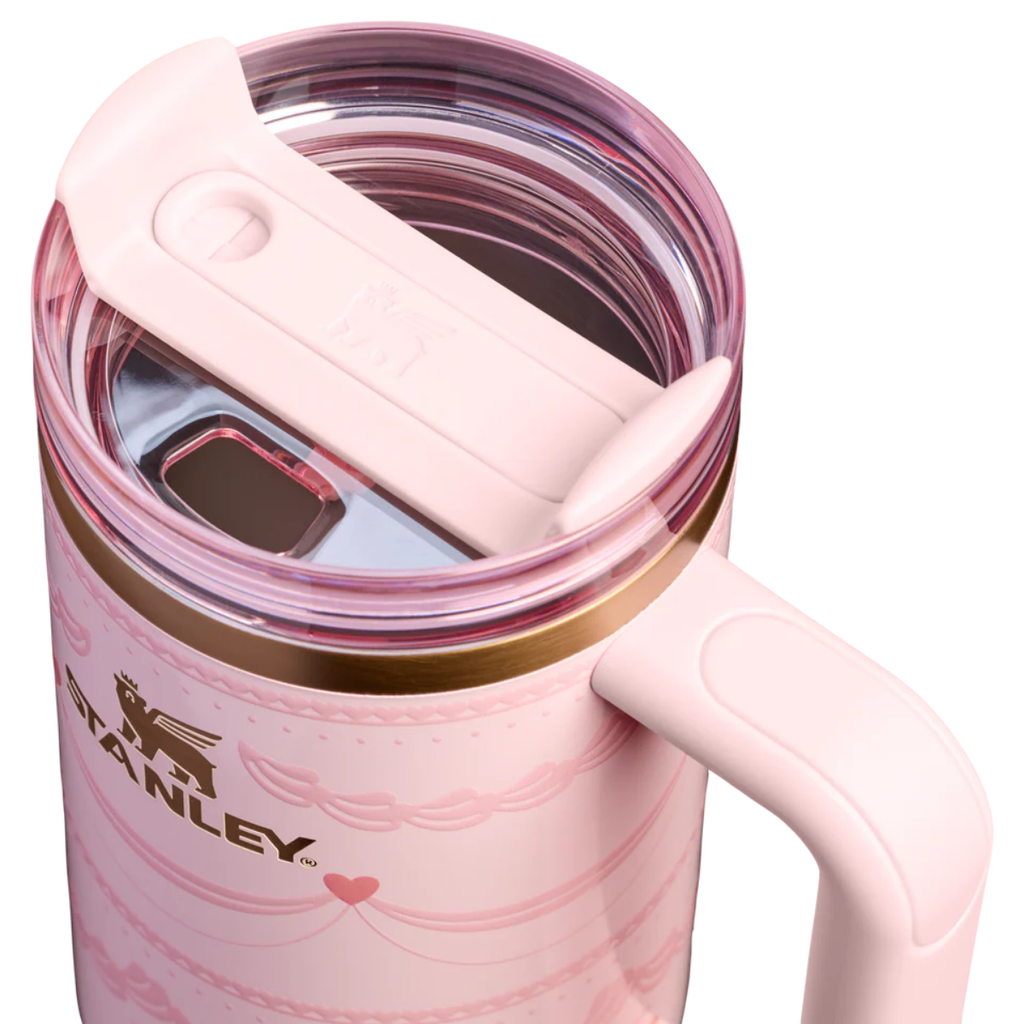 Stanley The Valentine’s Day Quencher H2.0 Flowstate Tumbler | 30 OZ Pink Velvet Cake