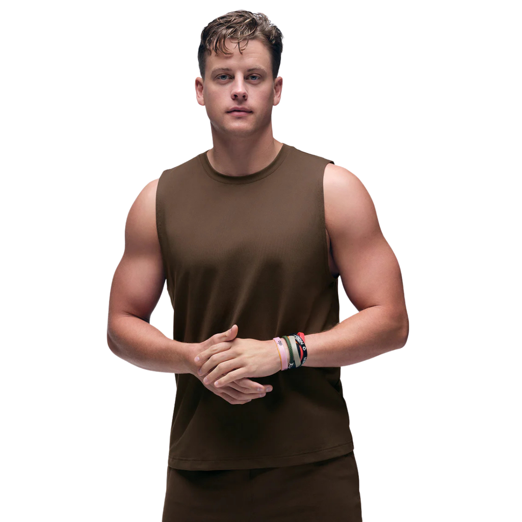Alo Yoga Conquer Muscle Tank Espresso