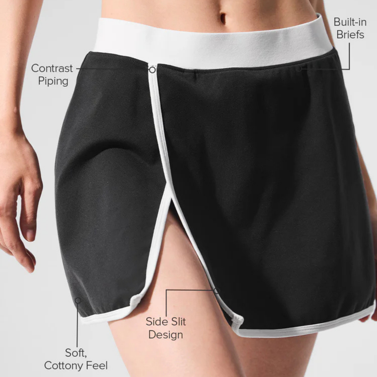 Alo Yoga Women's Airbrush Streamlined Skirt Black White