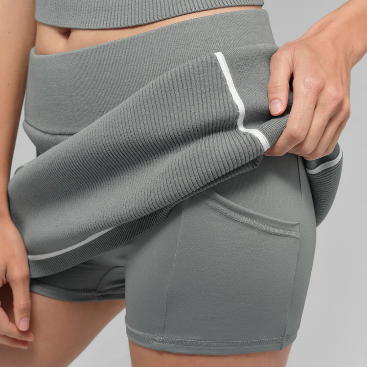 Alo Yoga Women's Ribbed Sweater Knit Highline Mini Skirt Lunar Grey White