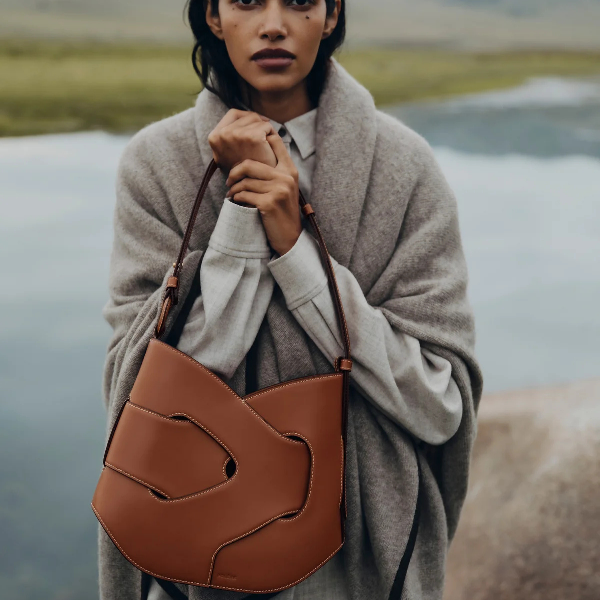 Polene Nodde Hobo Smooth Cognac