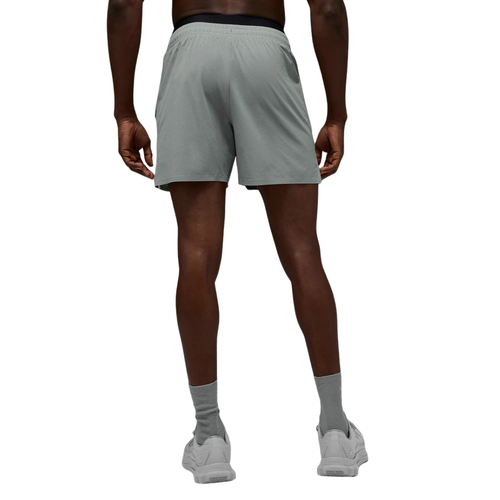 Alo Yoga 5" Traction Running Short Lunar Grey