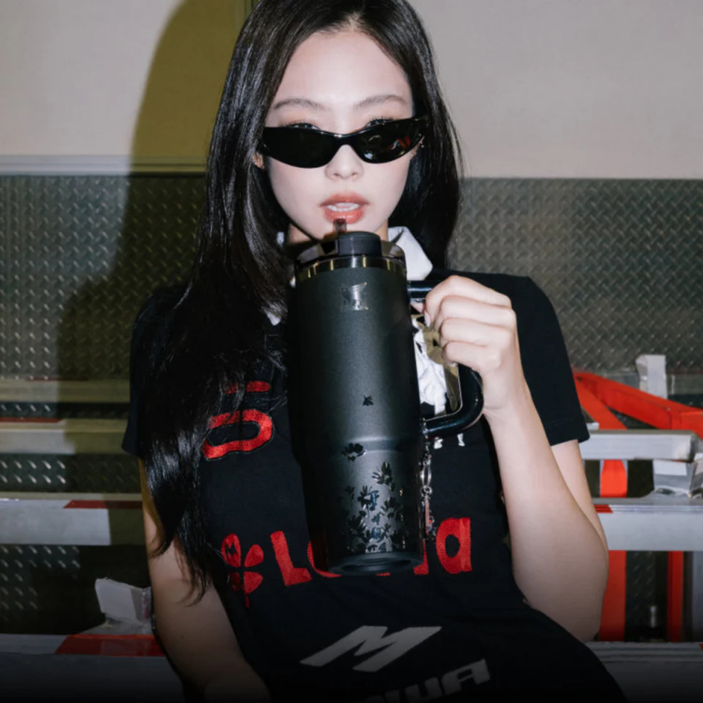 Stanley The Quencher Luxe Tumbler | 30 OZ Midnight Ruby