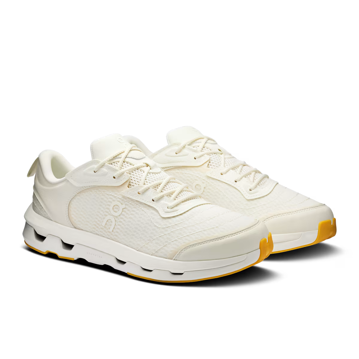 On Running Cloudzone Moon Ivory